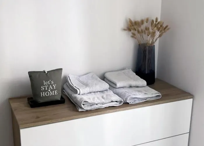 House Rodriguez * 산레자로디사베나